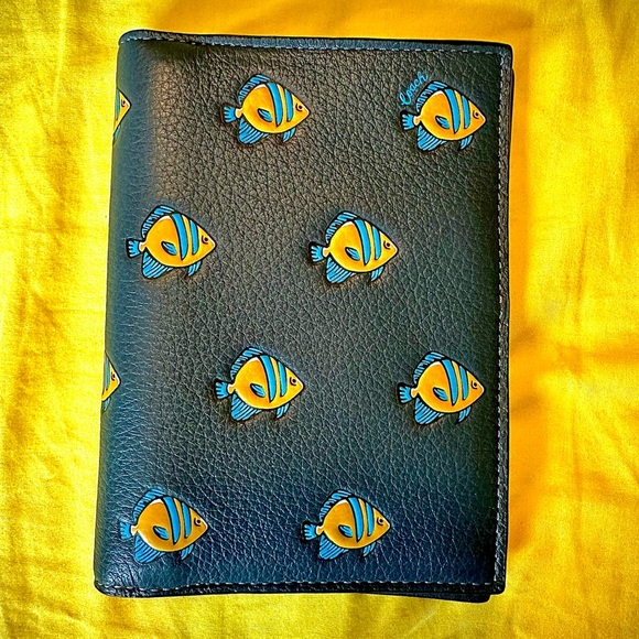 Brand New Coach Travel Set – Wallet, Passport Case, & toiletries bag - Picture 12 of 16